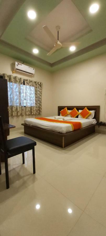 Hotel Radhika Inn Trimbak Exterior foto